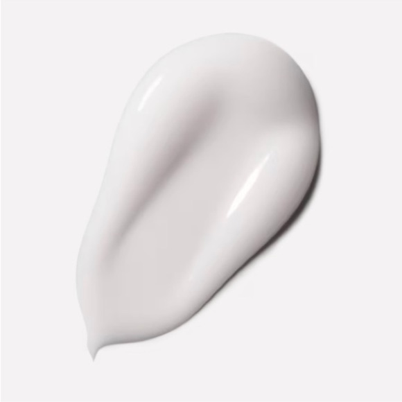 MAC PREP & PRIME MOISTURE INFUSION
SERUM HYDRANT Hydrating Serum - Picture 2 of 3